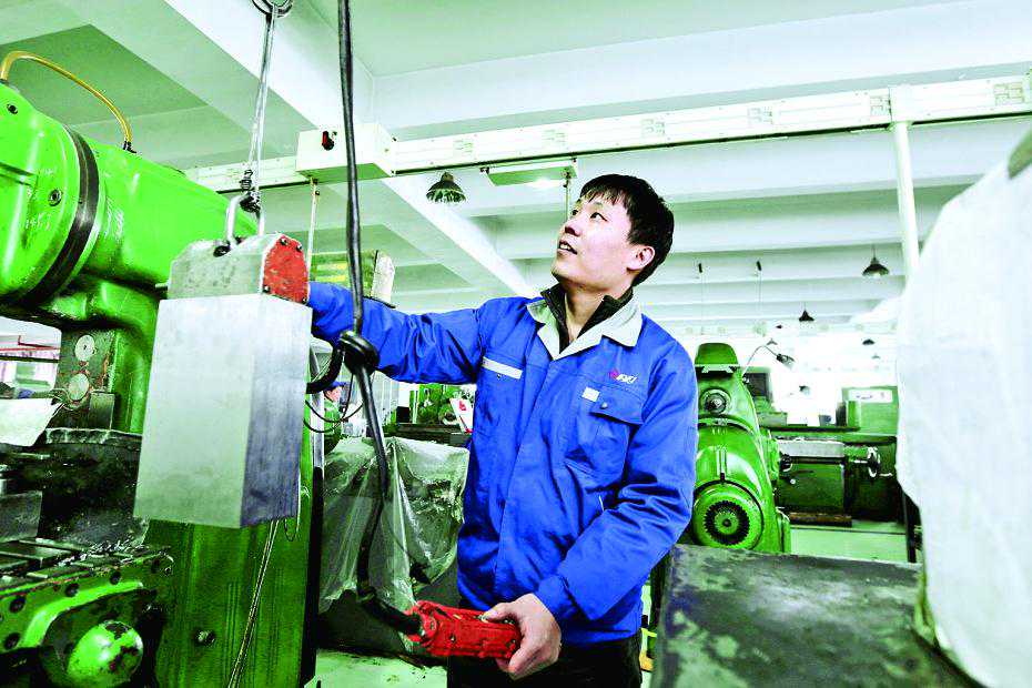 “万能铣”高强--普通机械铣床干出超高精确度