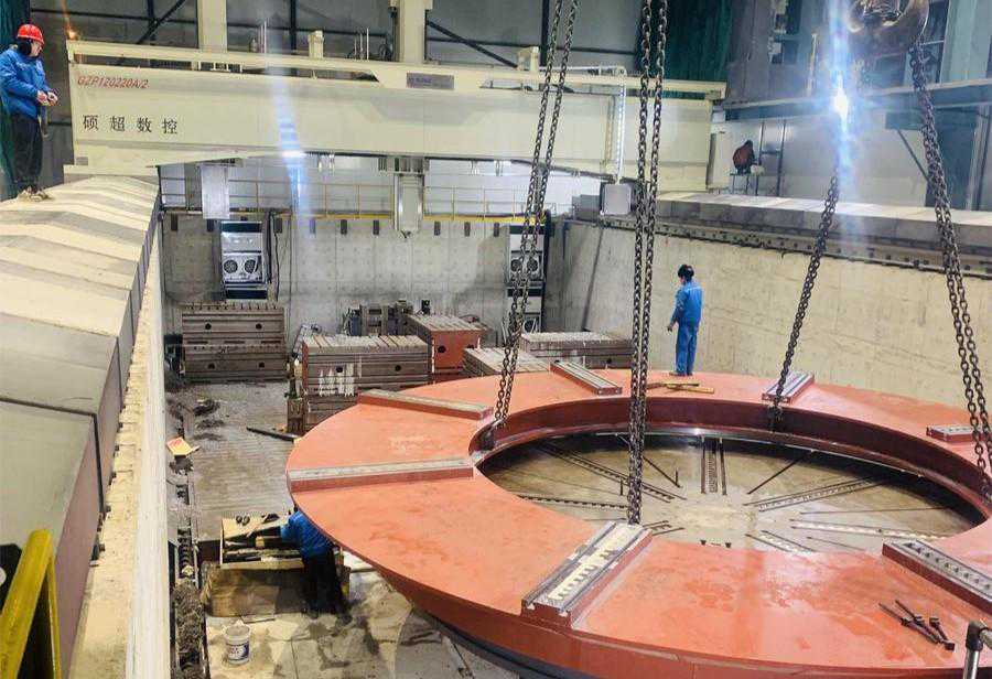 不到百人的小民企，生产出世界上最大的龙门机床