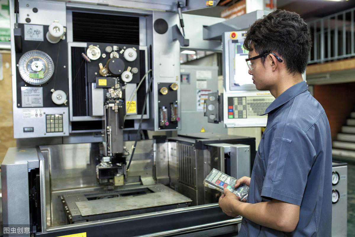 数控技术难不难学？感觉很复杂，没有方向无从下手怎么办？