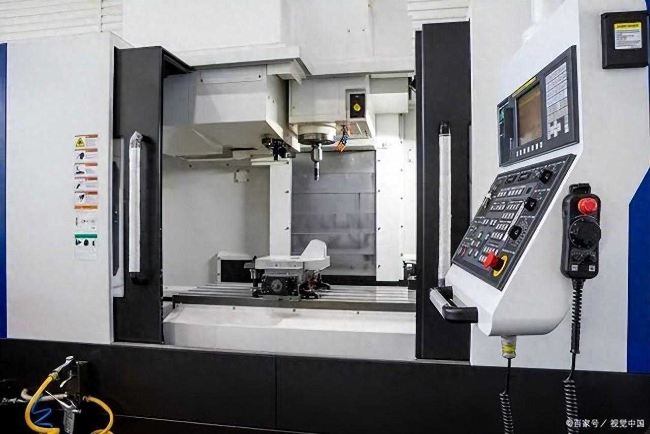 数控加工中心-国研政情·经济信息智库：智能制时代核心引擎