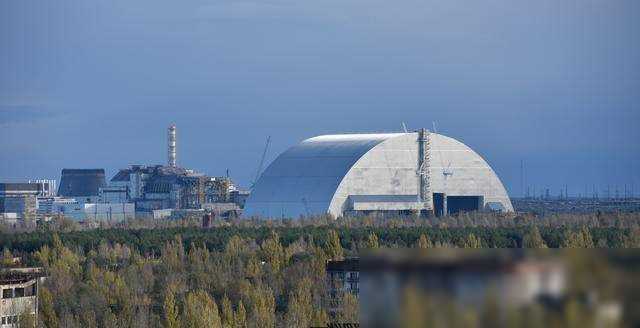 耗资超100亿的全球最大护罩：高108米重36000吨，可保