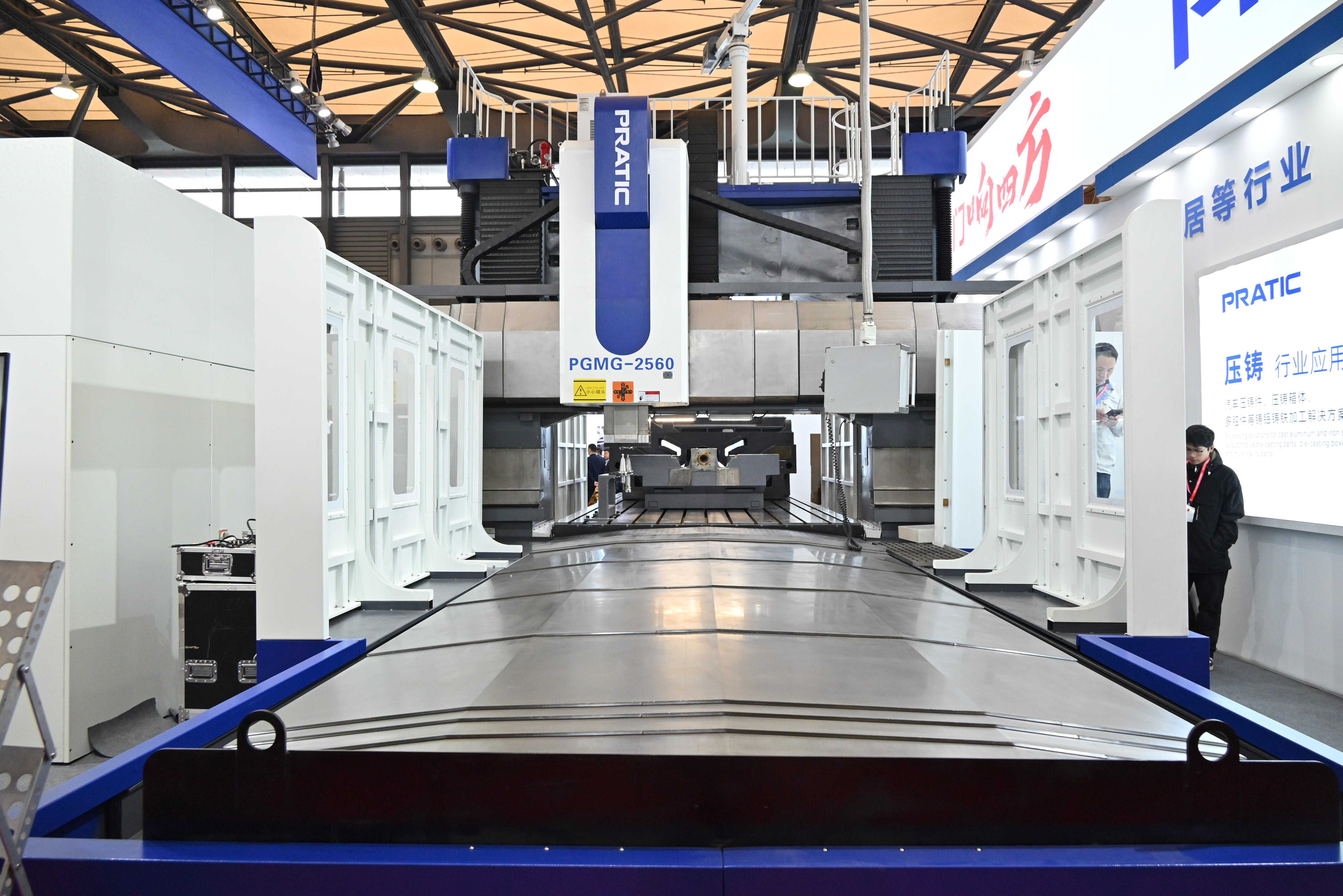 CCMT看点：普拉迪动梁龙门引领机床新潮流，助力大型机械制造业！