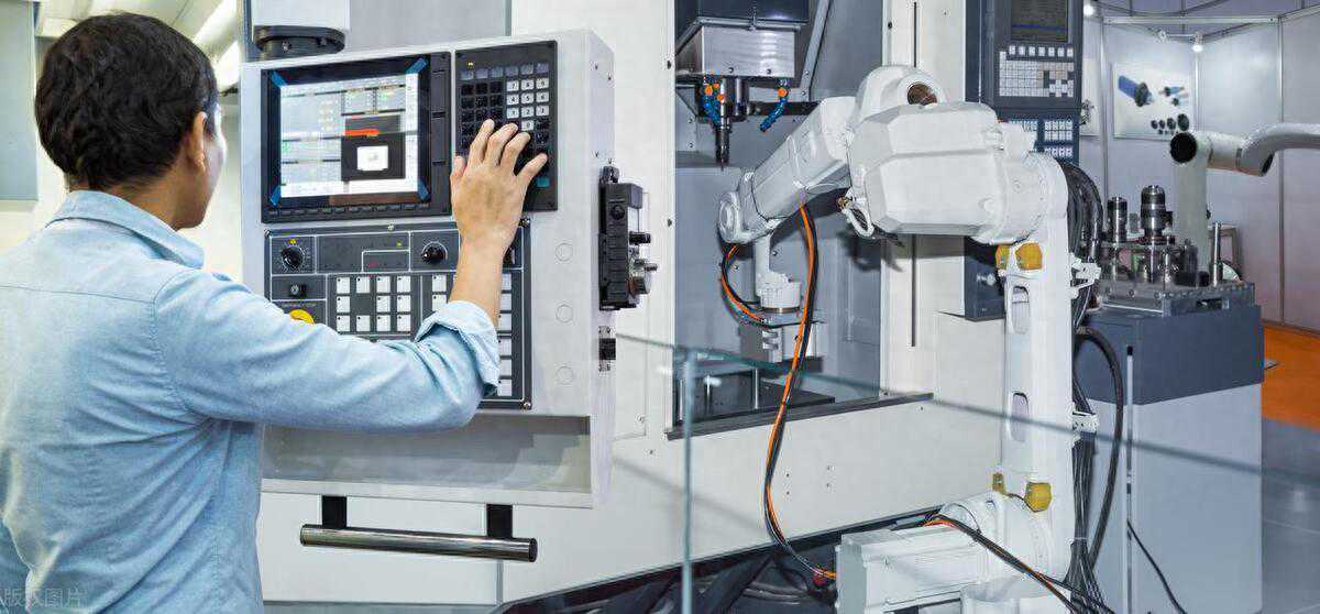 多工序数控机床操作调整工怎么考？有什么要求？行业前景如何？