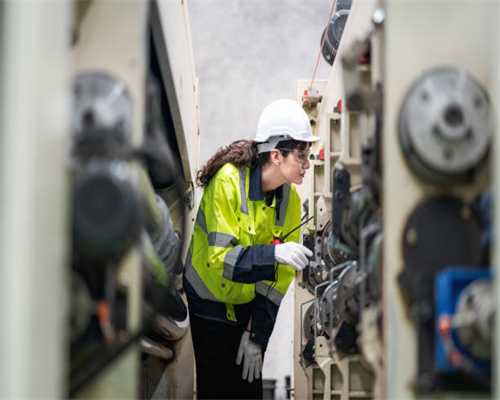 星火机床集团公司国家重点项目复合材料缠绕设备交付使用