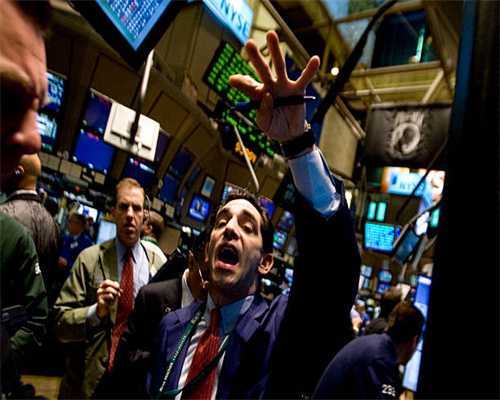 深圳市影视产业联合会创作拍摄基地、李亚威影视作品海报馆在光明华强科技生态园揭牌