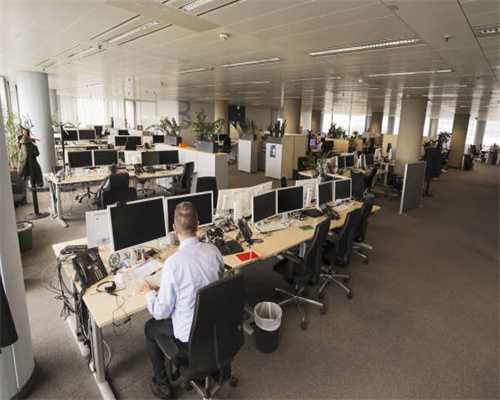 德玛克精工取得铝框加工防形变装置专利，快速完成对不同尺寸铝框的边角进行定位