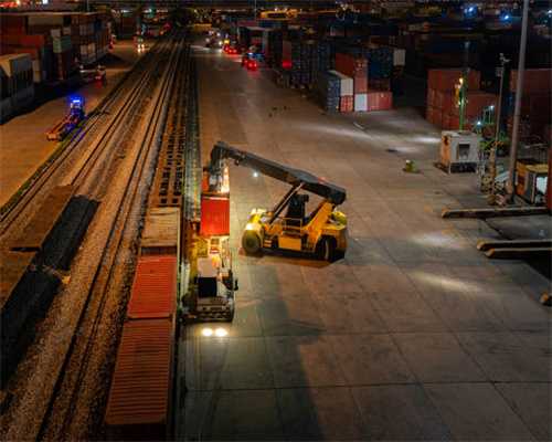 救命灯全解析！车上这7个灯亮起必须停车，否则非常危险！